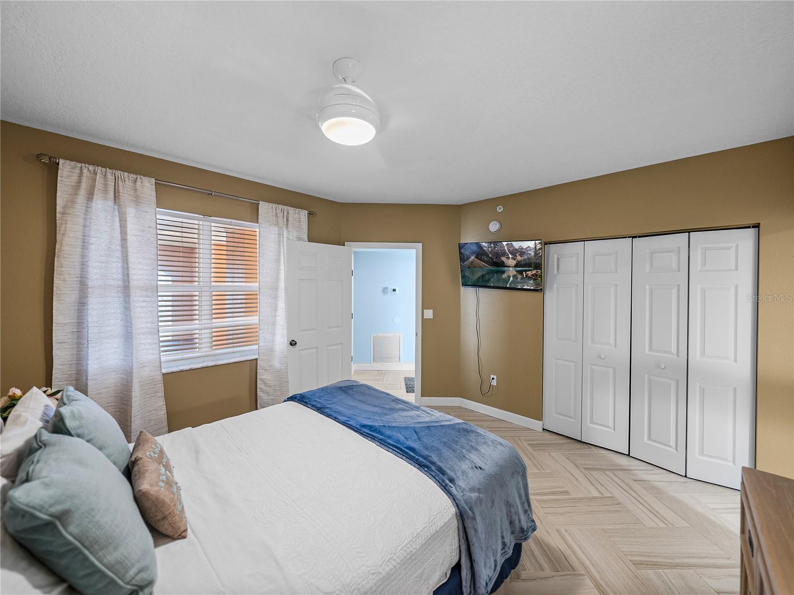 TIDES BEACH CLUB CONDO - Residential