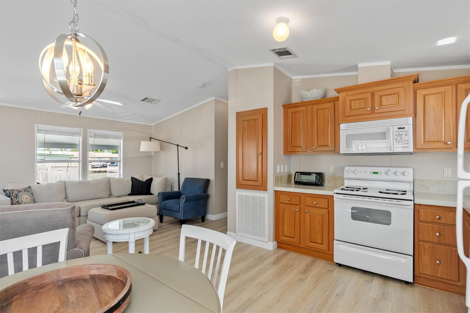 LAZY LAGOON UN 51B - Residential