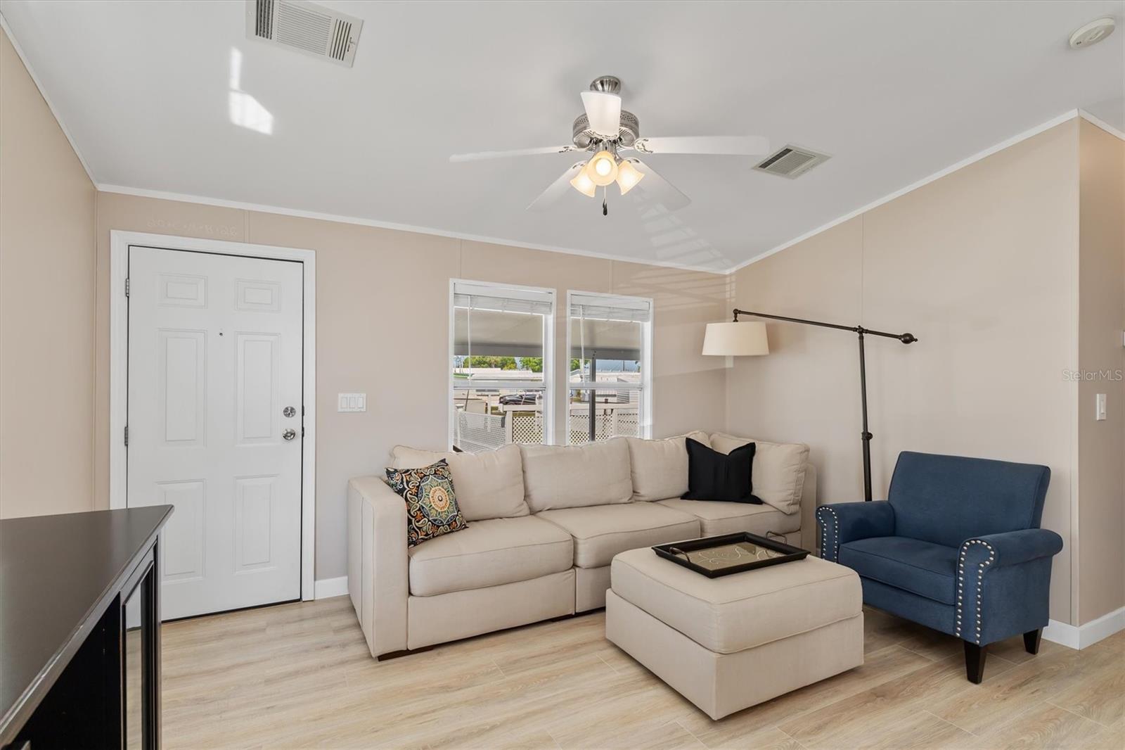 LAZY LAGOON UN 51B - Residential