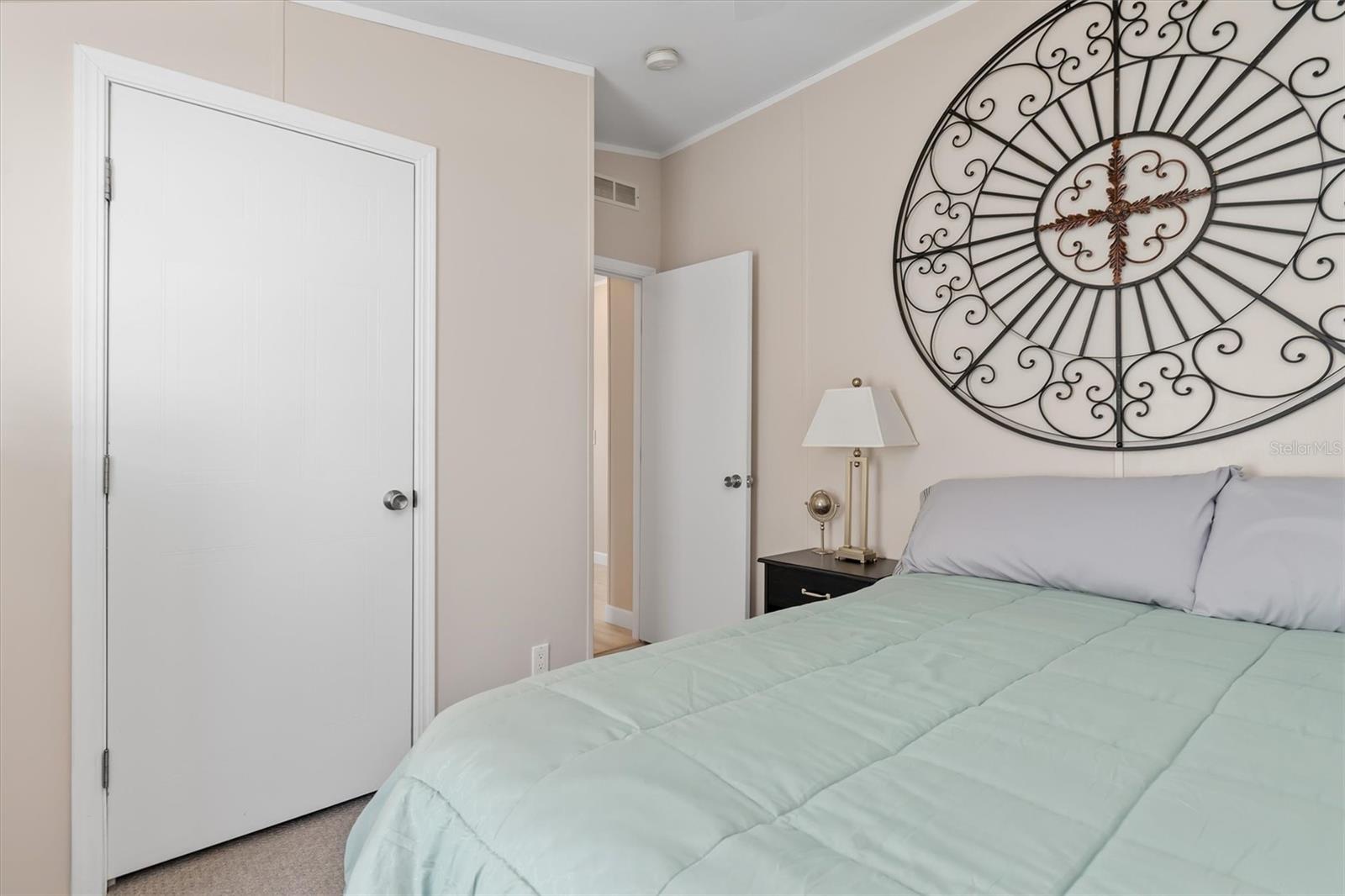 LAZY LAGOON UN 51B - Residential