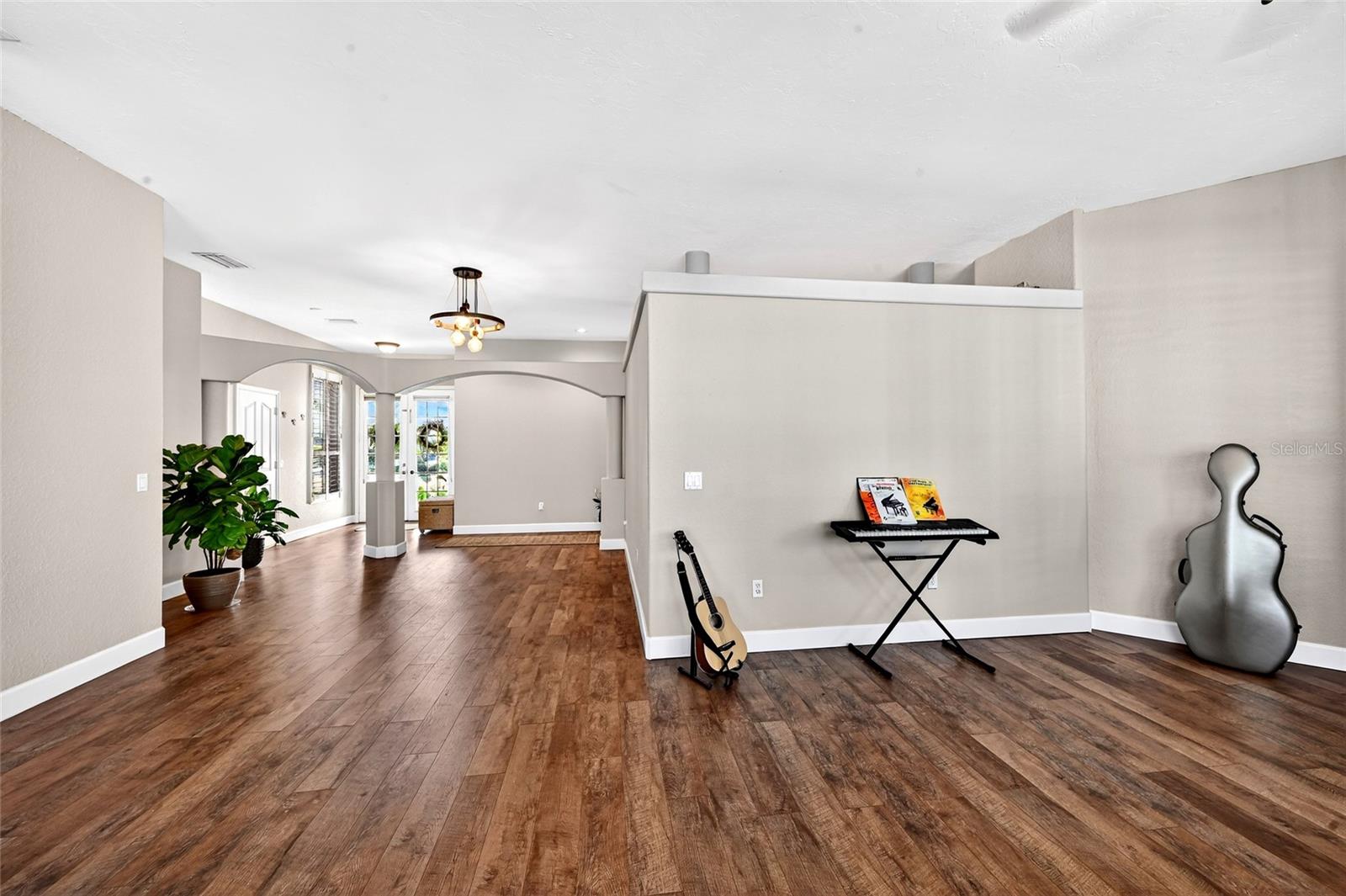 RIVERDALE REV - Residential