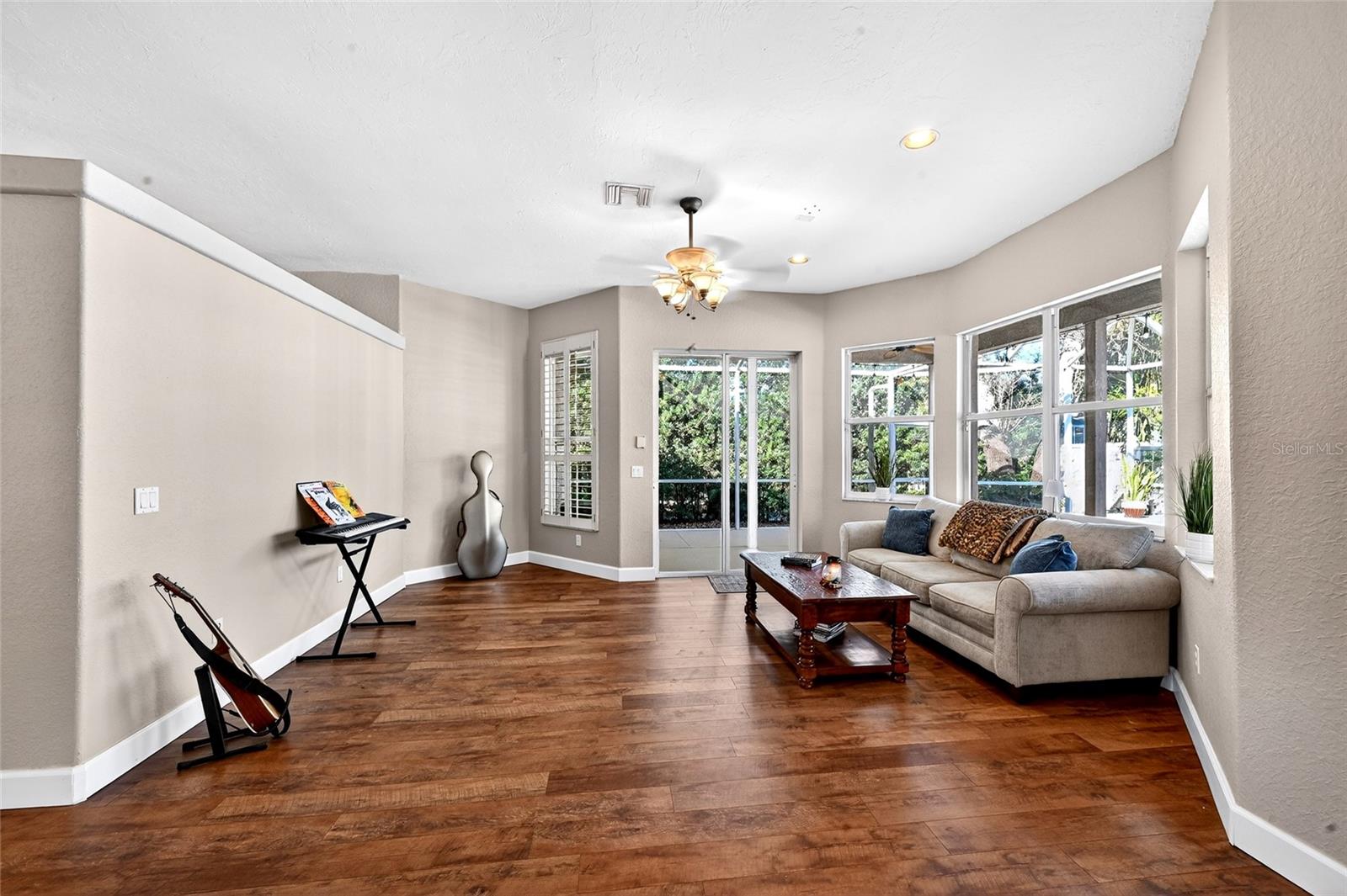 RIVERDALE REV - Residential