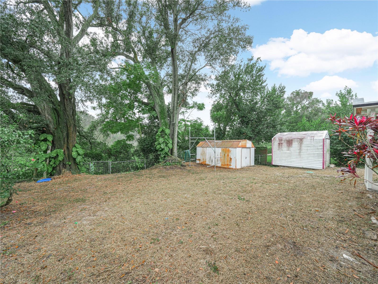 LAKEWOOD - Residential