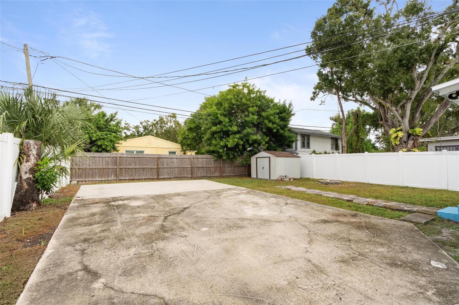 GREEN ACRES - Residential