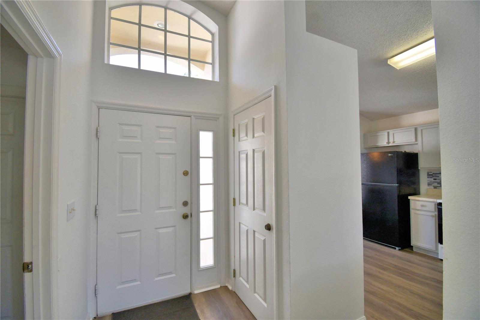 1143 CASTERTON CIRCLE