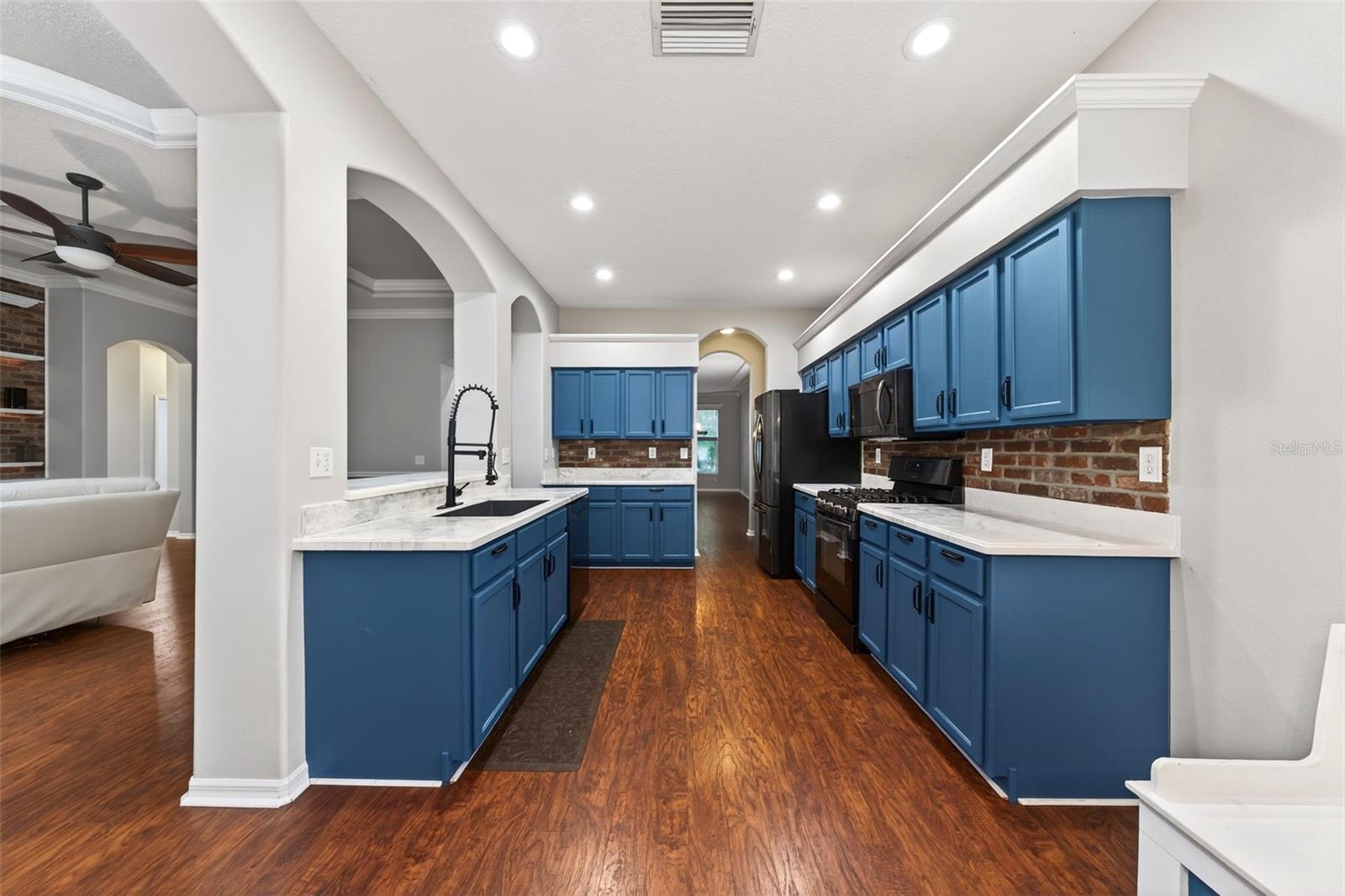 CARLYLE AT VILLAGES OF PALM-AIRE - Residential