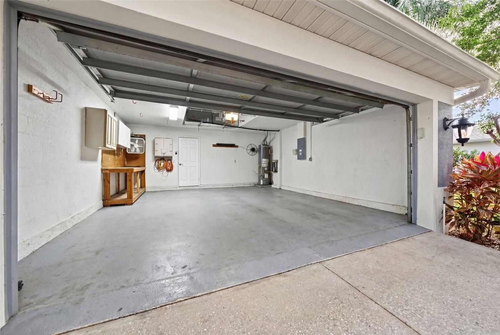 CARLYLE AT VILLAGES OF PALM-AIRE - Residential