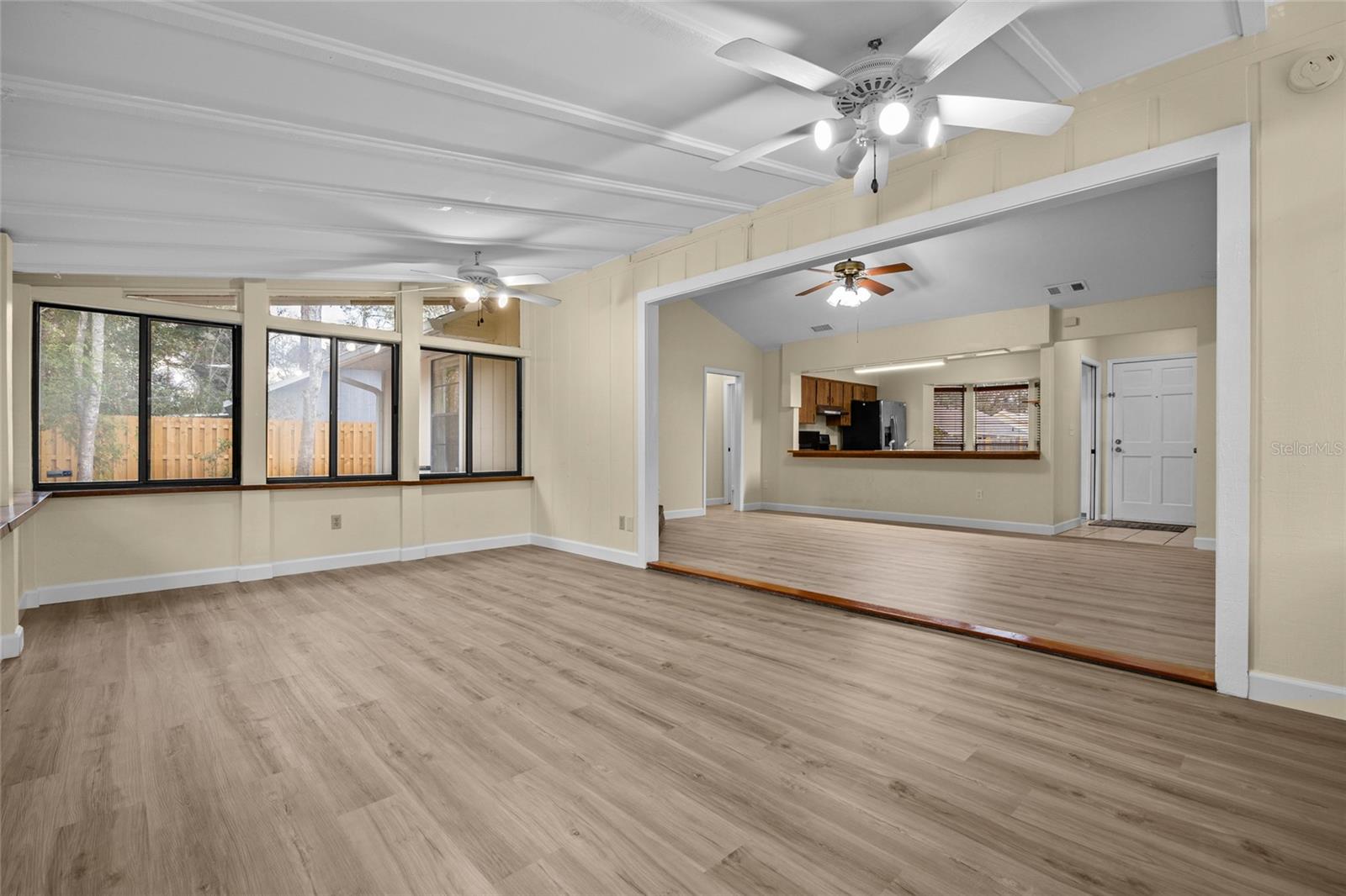 SPRINGTREE VII - Residential