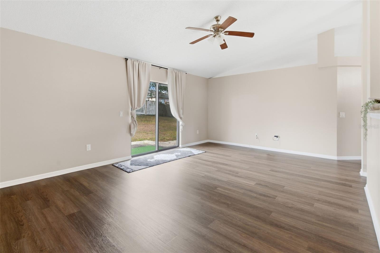 DELTONA LAKES UNIT 39 - Residential