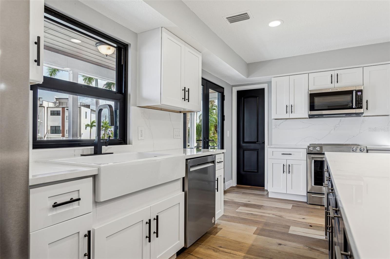 APOLLO BEACH - Residential