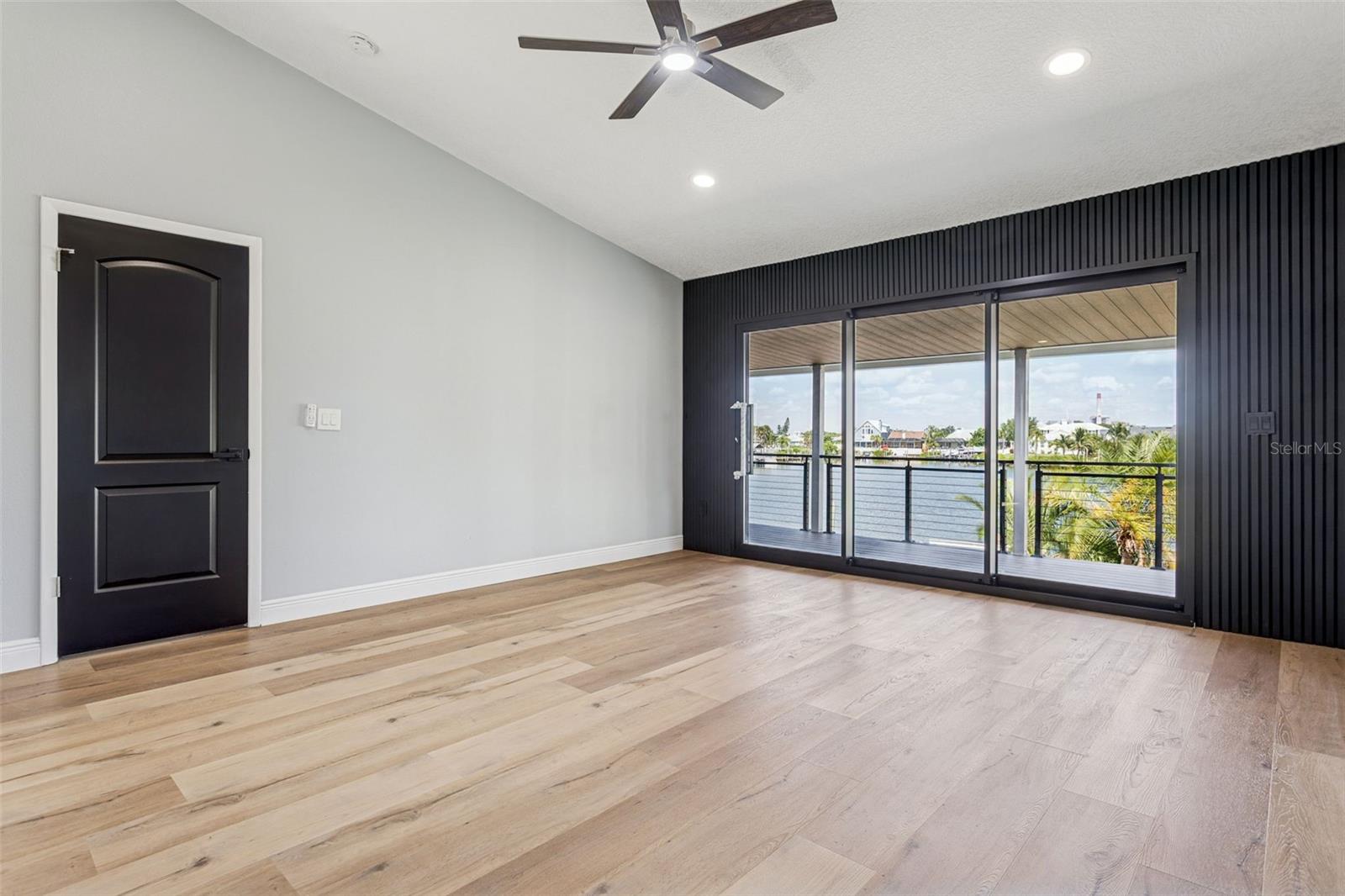 APOLLO BEACH - Residential