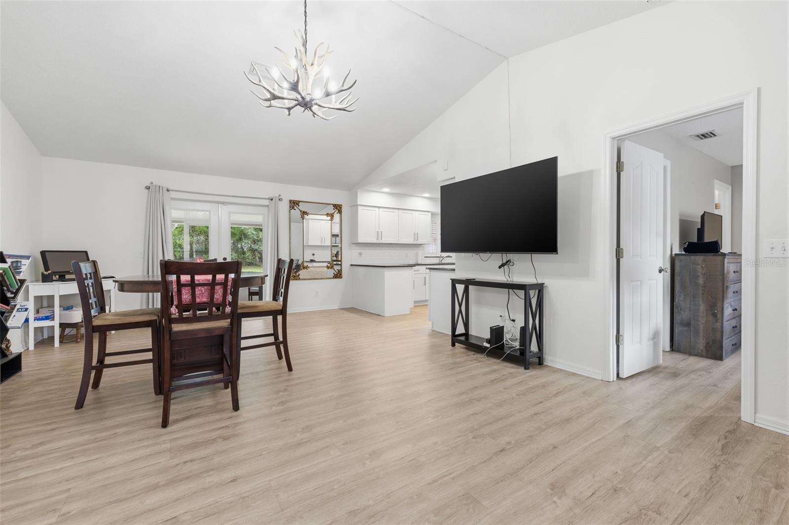 SOUTHSIDE TERRACE REP - Residential