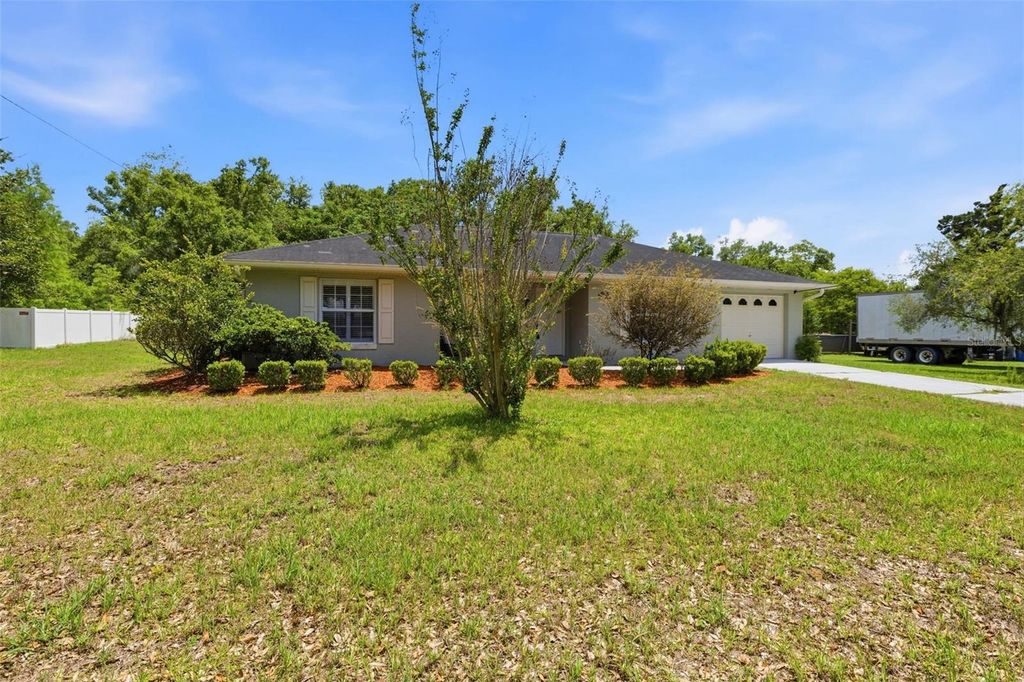 Photo of 37744 Amelia Avenue, Dade City, FL 33525 (MLS # TB8510866)