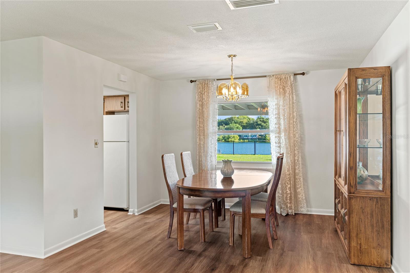 ROBERTA PLACE - Residential