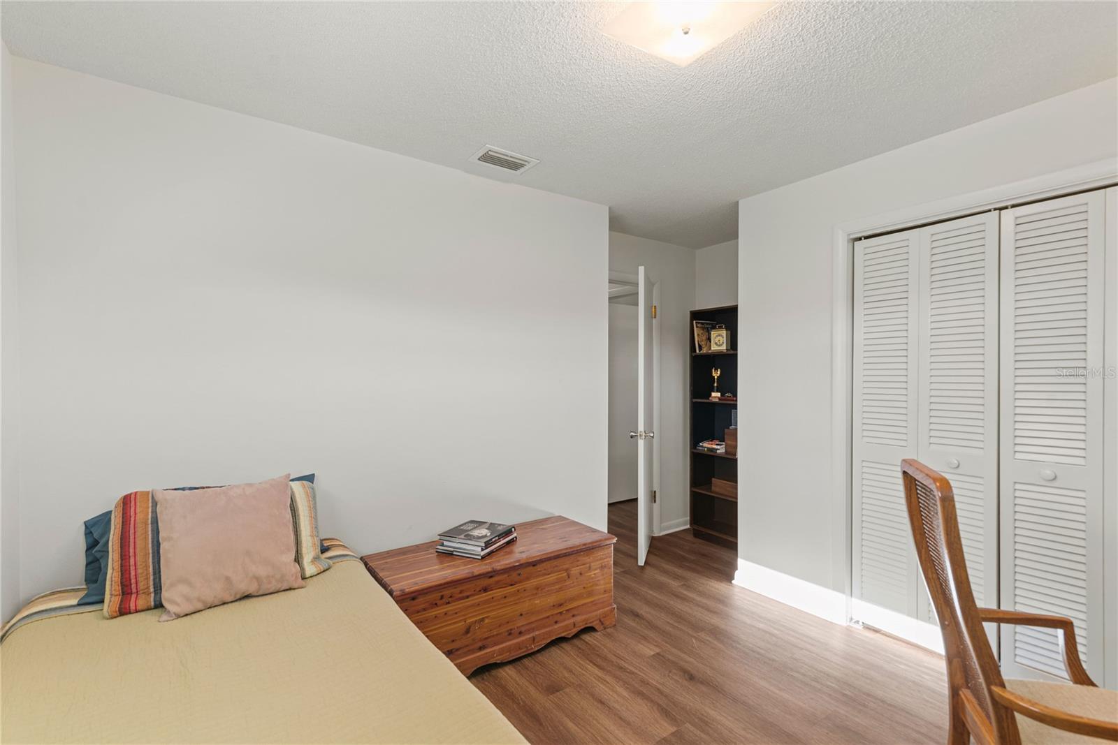 ROBERTA PLACE - Residential