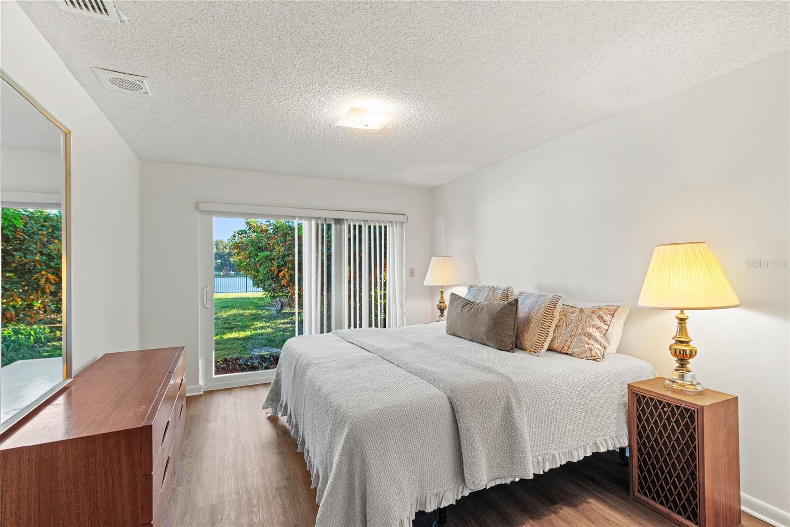 ROBERTA PLACE - Residential