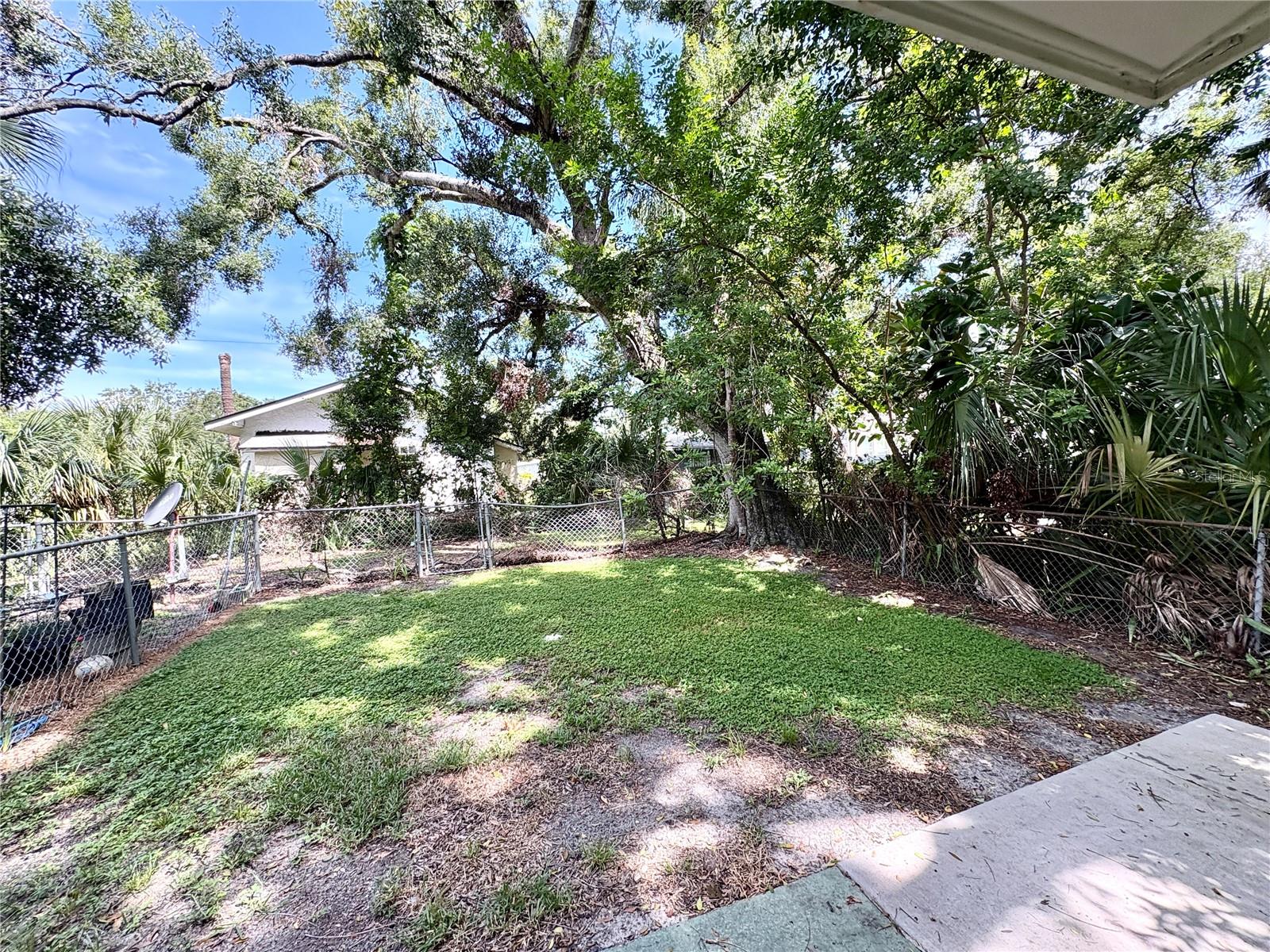 EL CERRO - Residential Lease