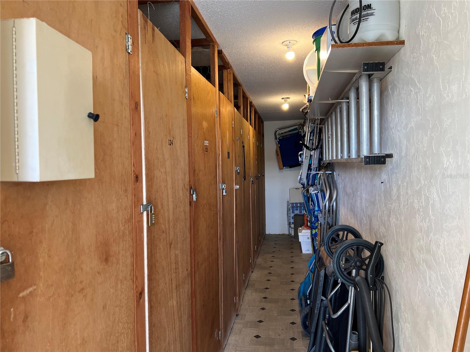 PARKDALE WEST - Residential