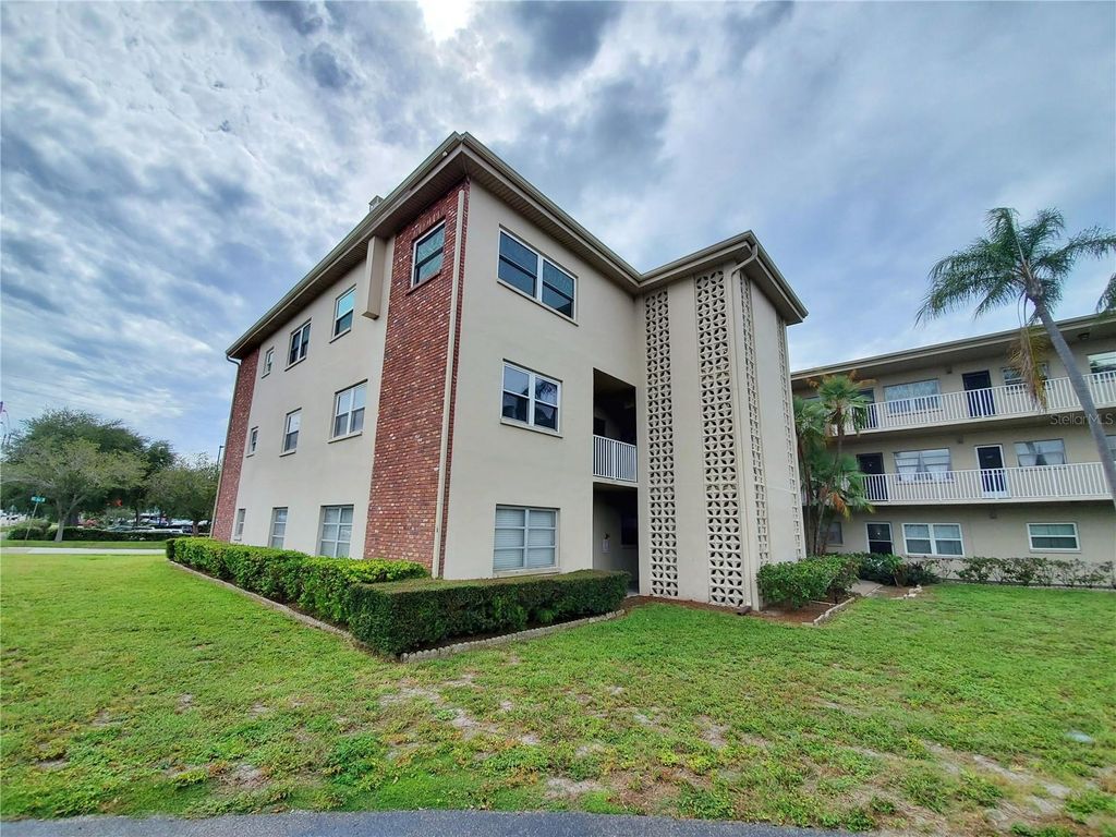 Photo of 1000 49th Street N #201, St Petersburg, FL 33710 (MLS # TB8441866)