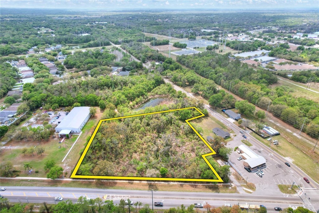 Photo of 5708 Lithia Pinecrest Road, Lithia, FL 33547 (MLS # TB8554113)