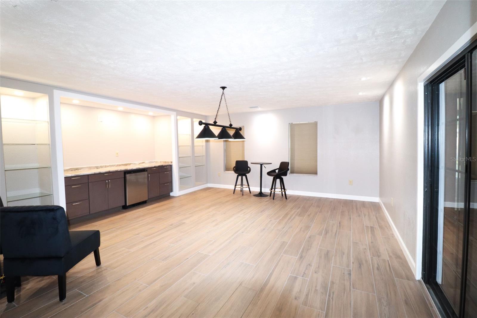 ROLLING HILLS UN 04 - Residential