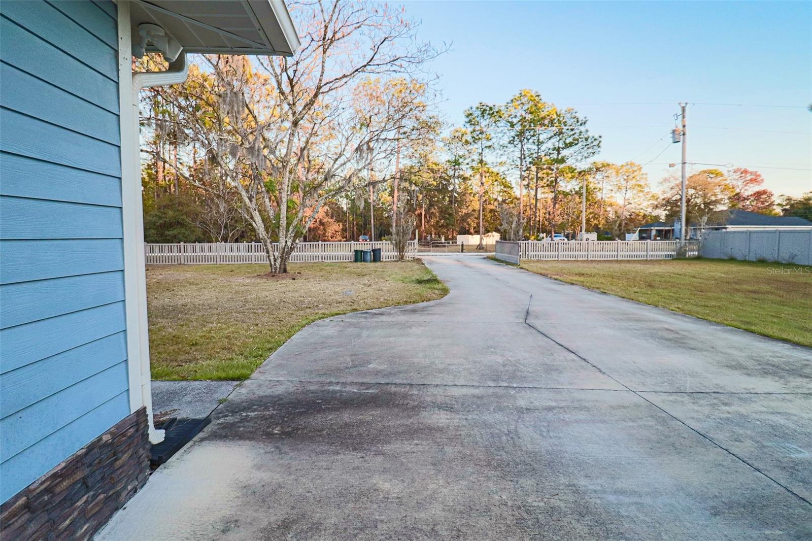 ROLLING HILLS UN 04 - Residential