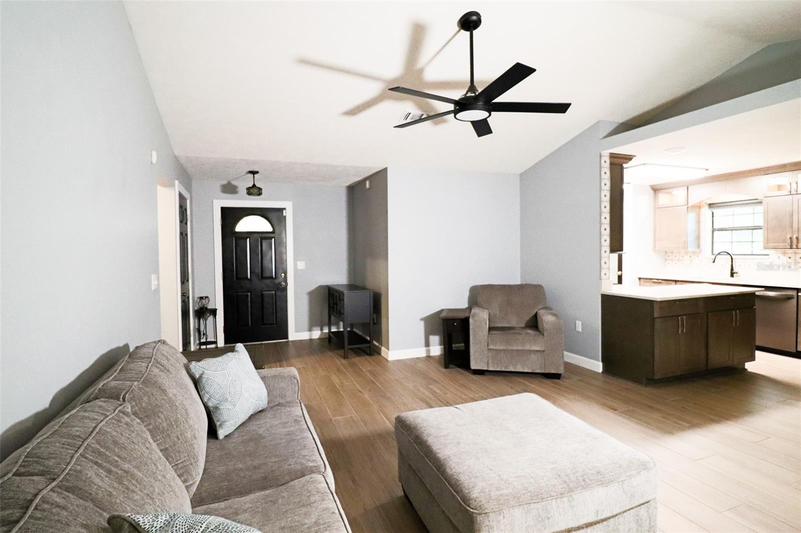 ROLLING HILLS UN 04 - Residential