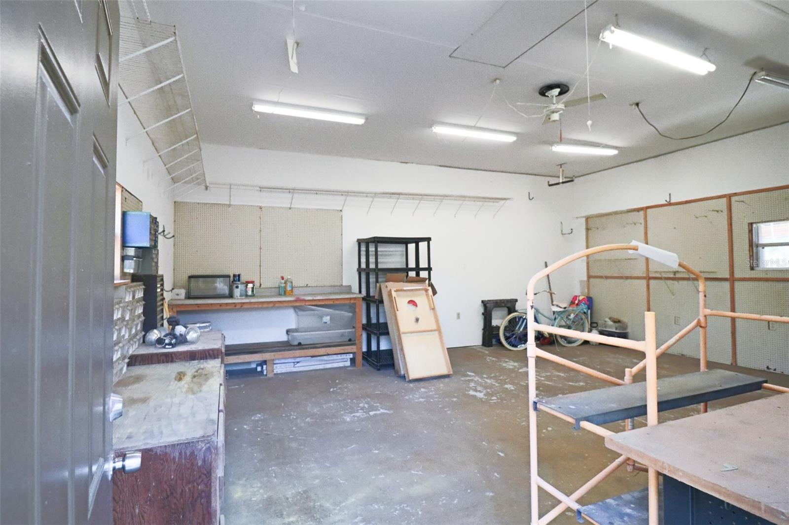 ROLLING HILLS UN 04 - Residential