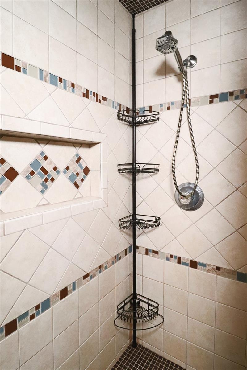 ROLLING HILLS UN 04 - Residential