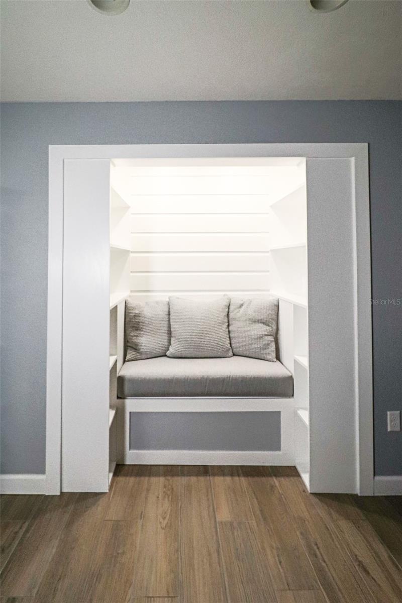 ROLLING HILLS UN 04 - Residential