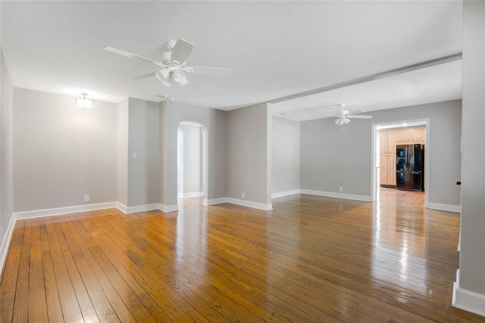5625 CHIPOLA CIRCLE