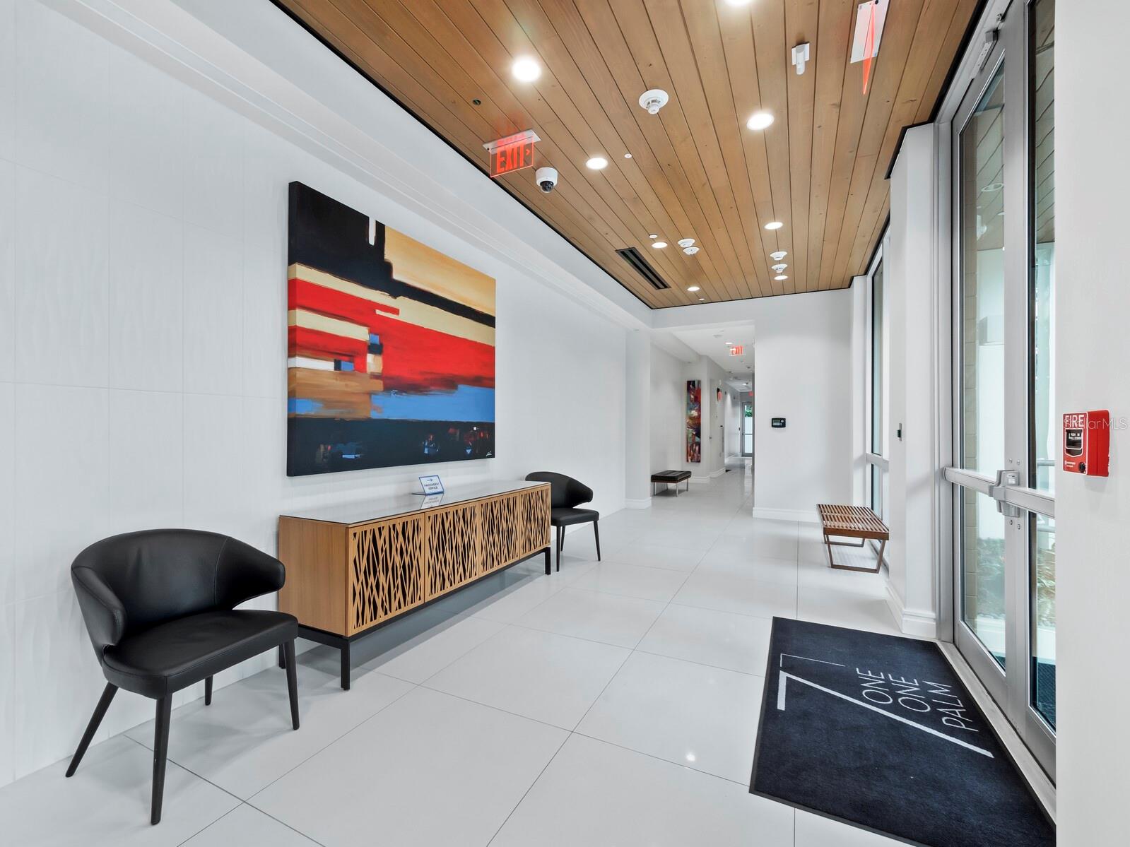 7 ONE ONE PALM - Residential