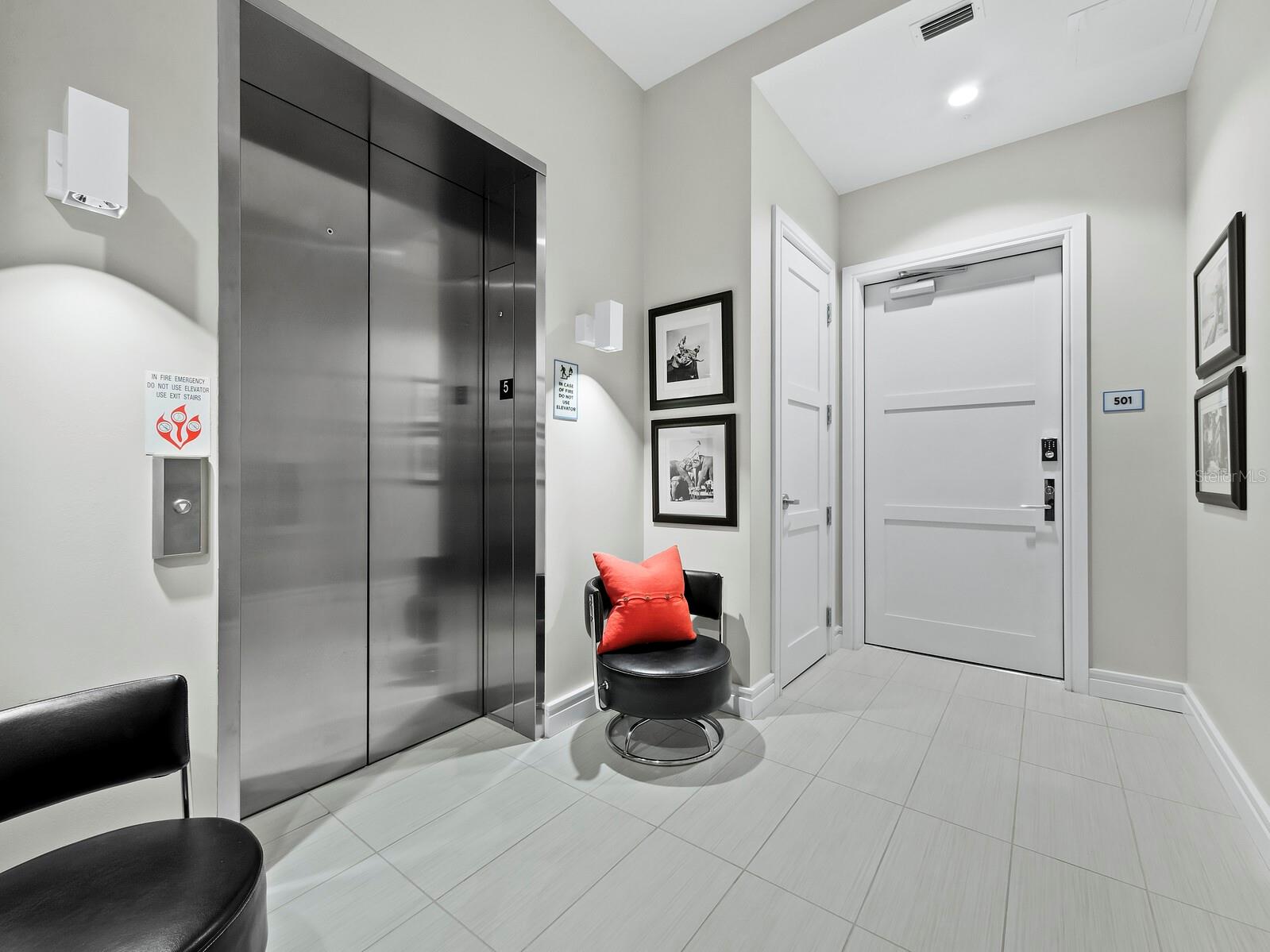 7 ONE ONE PALM - Residential