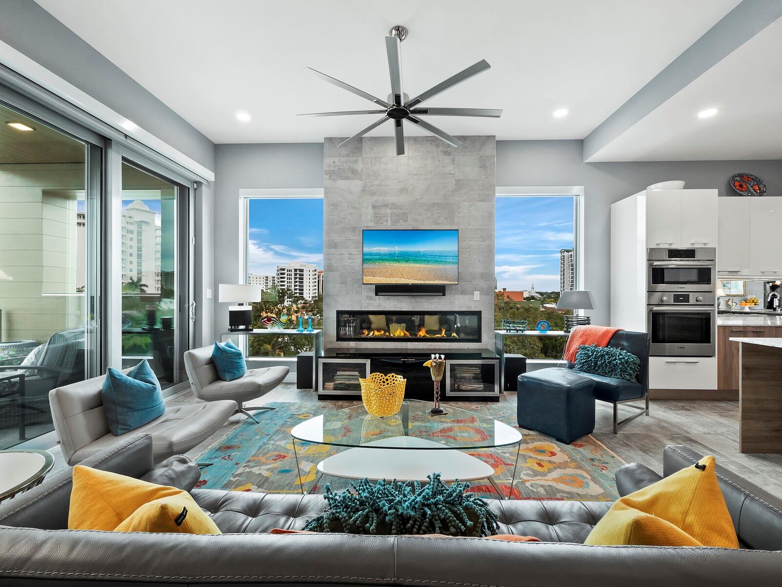 7 ONE ONE PALM - Residential