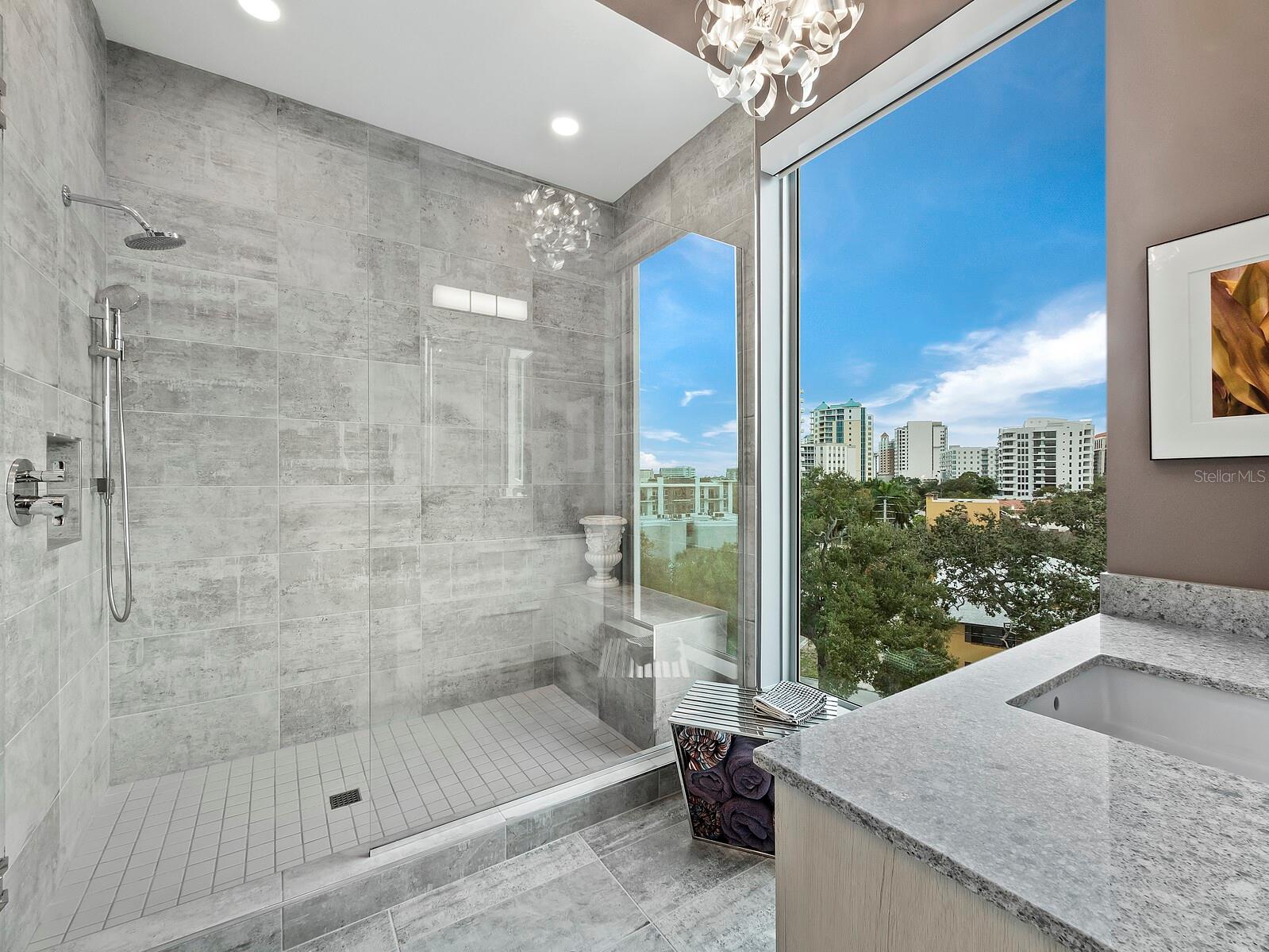 7 ONE ONE PALM - Residential