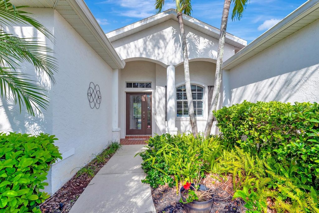 Photo of 7344 Arrowhead Run, Lakewood Ranch, FL 34202 (MLS # A4688021)