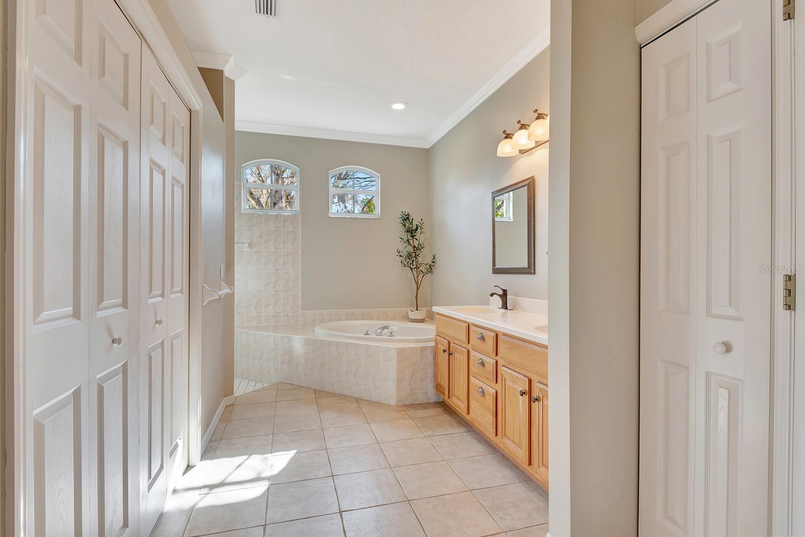 RIVERWALK VILLAGE SUBPHASE F - Residential