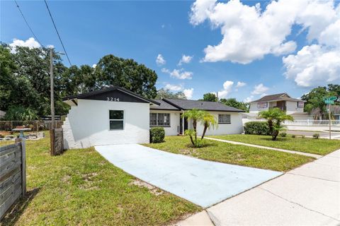 A home in TAMPA