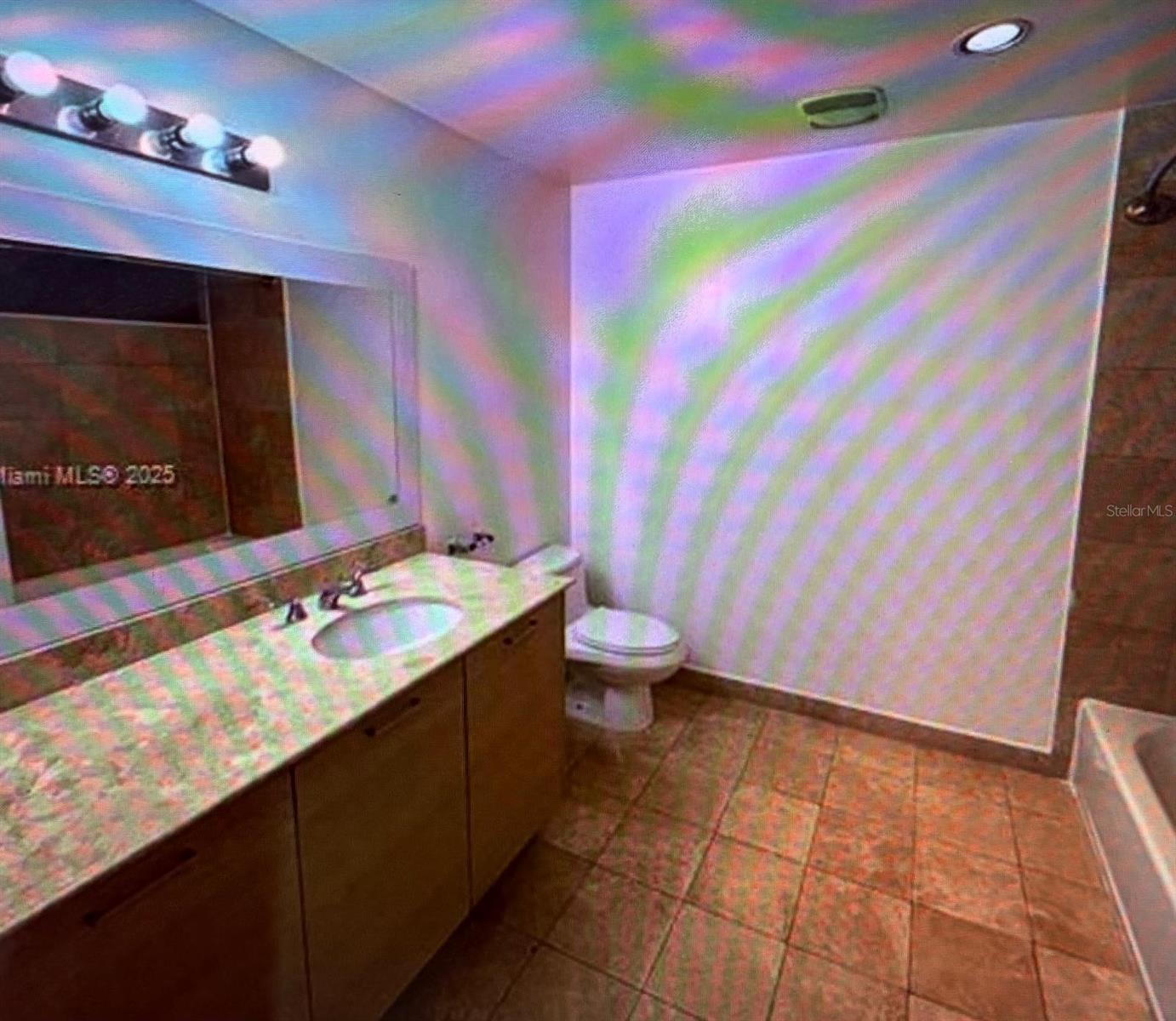 CITY 24 CONDO - Residential