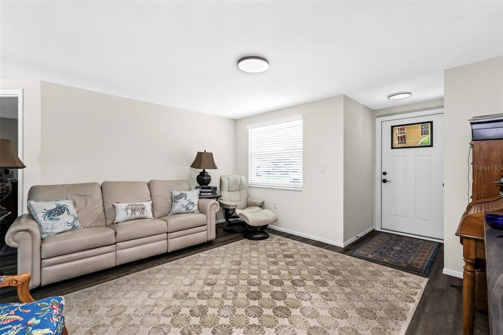 Search Properties for Sale 4 1032 ELAINE STREET