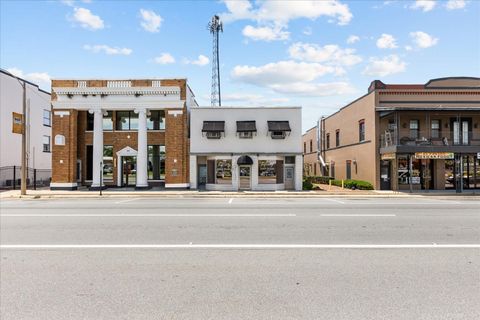 Tiny photo for 61 N Central Avenue, Umatilla, FL 32784 (MLS # G5111453)