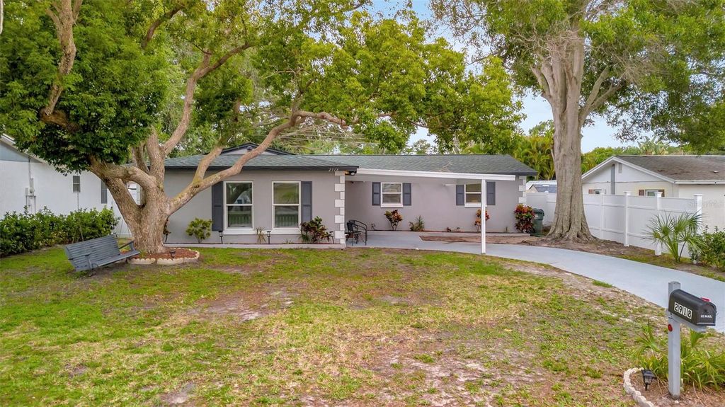 Photo of 2918 19th Place SW, Largo, FL 33774 (MLS # TB8426034)