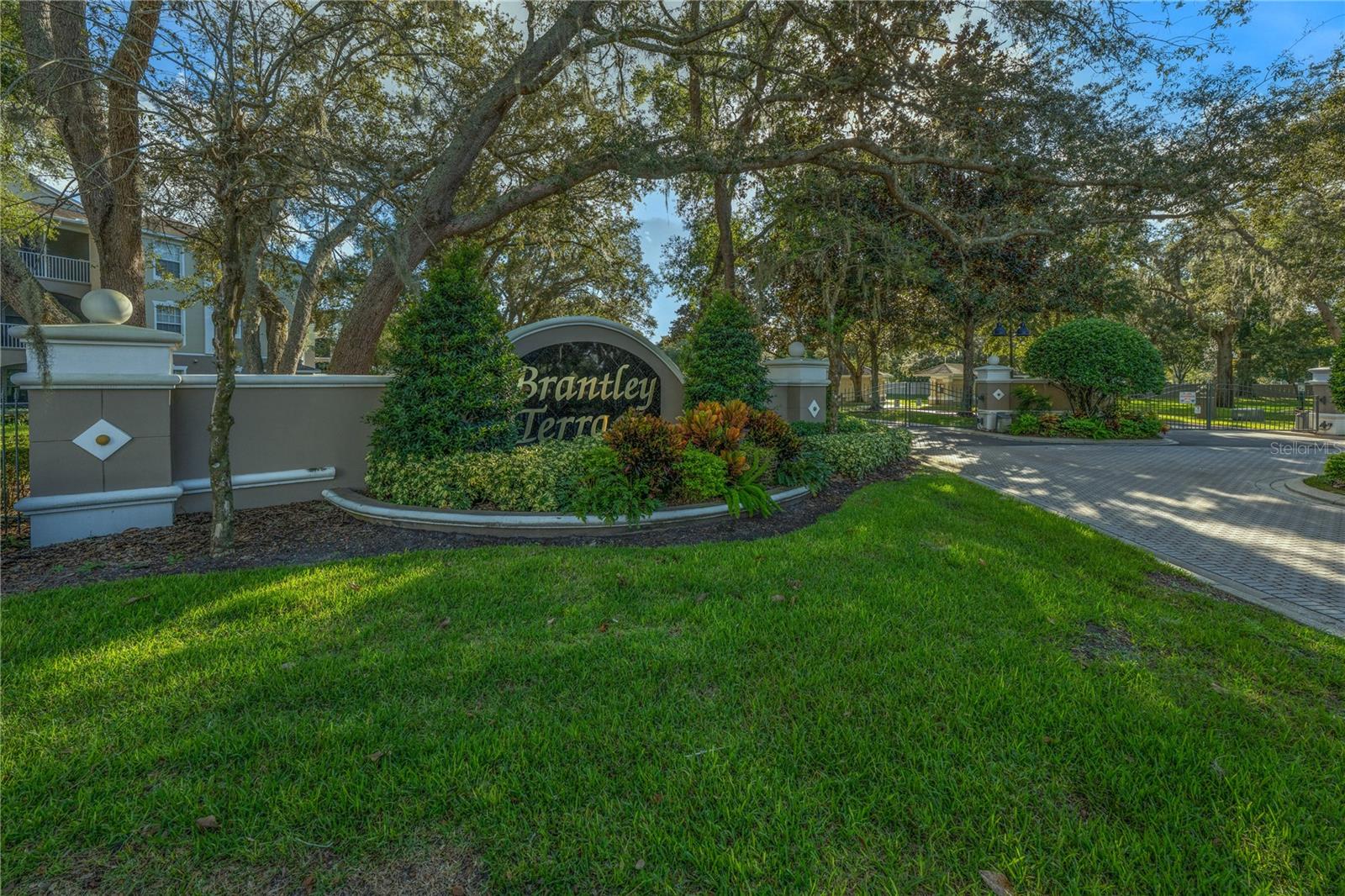 BRANTLEY TERRACE CONDO PH 1 THRU 7 - Residential