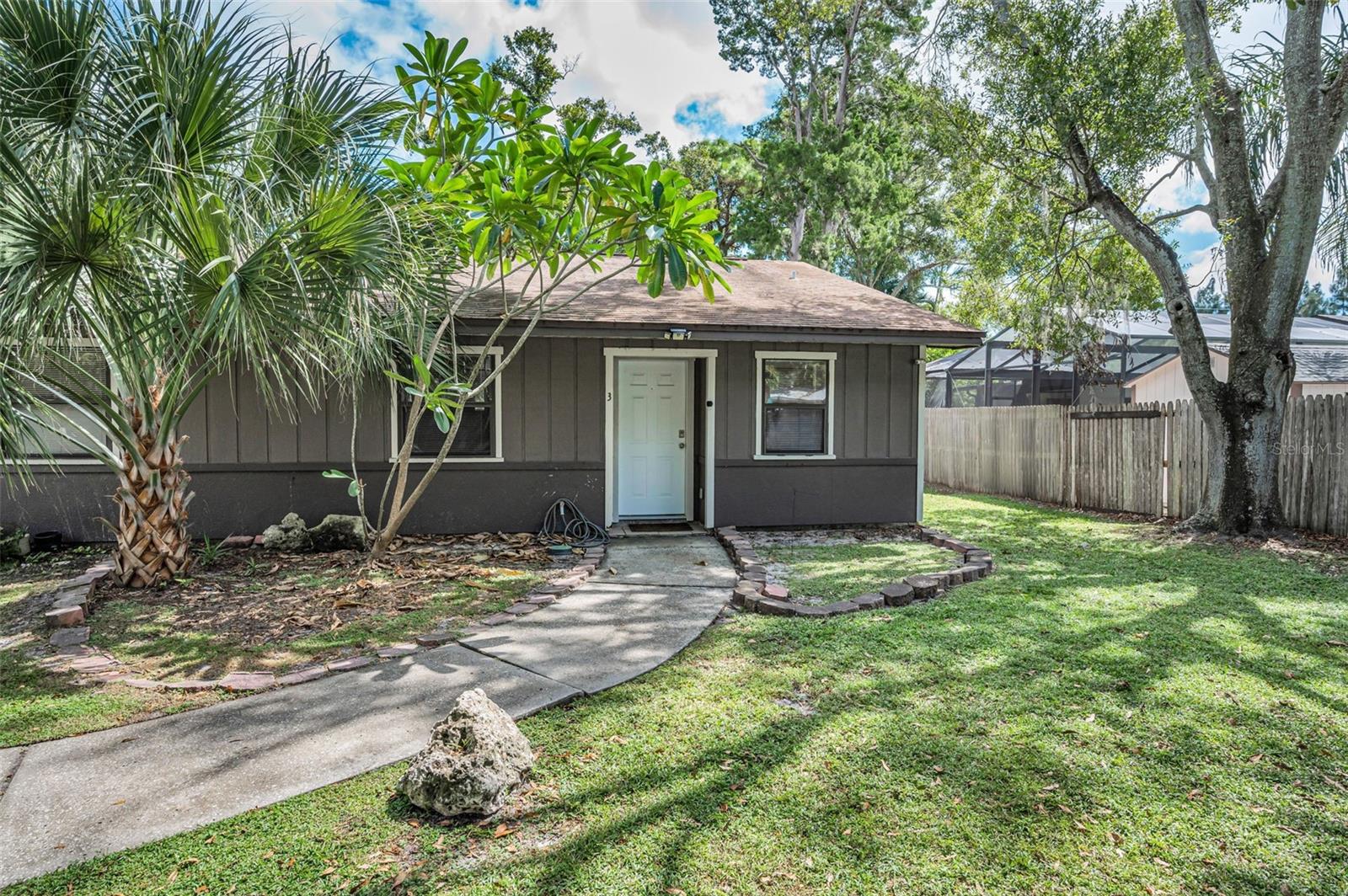 1890 WOLFORD ROAD 3