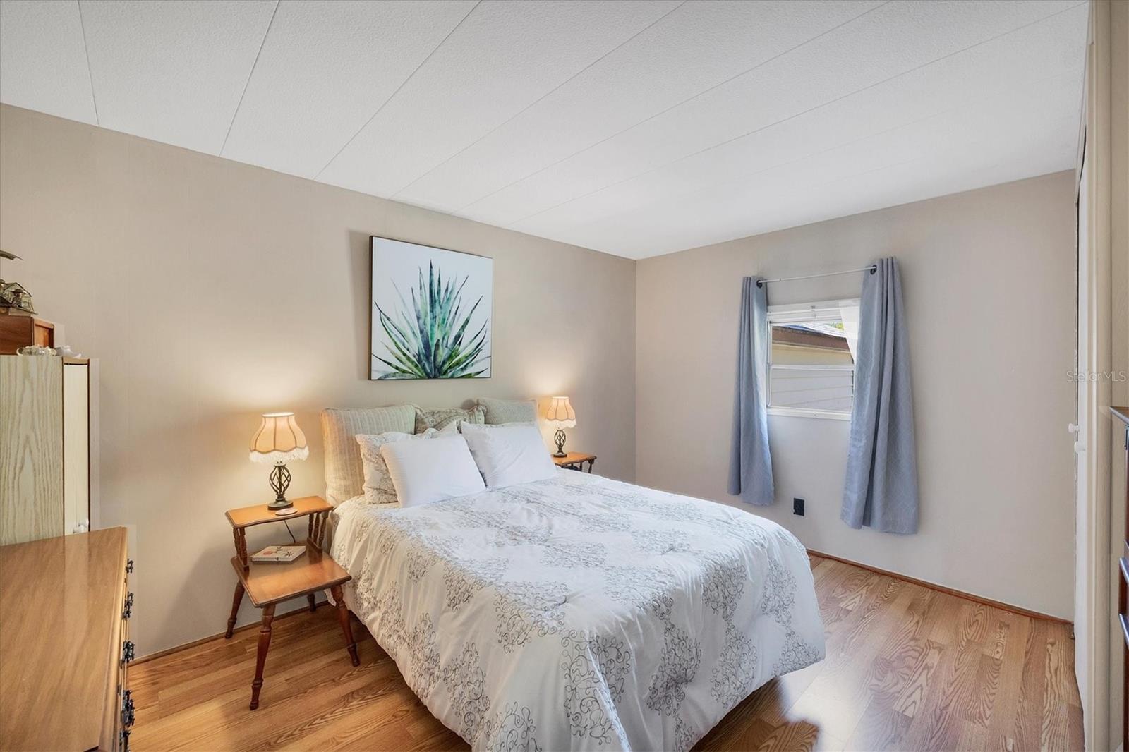 1760 - HOLIDAY PARK UNIT 1 - Residential