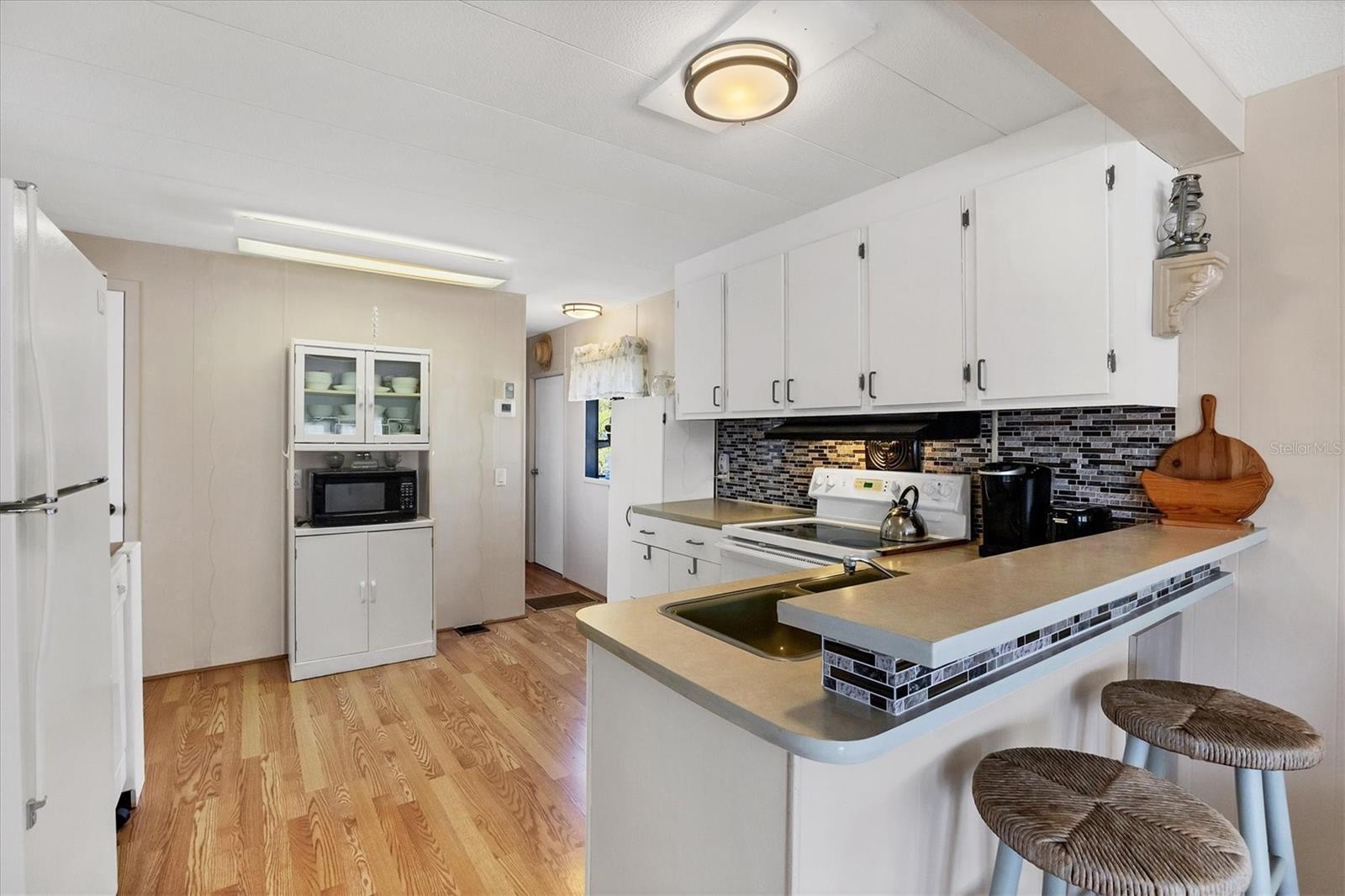 1760 - HOLIDAY PARK UNIT 1 - Residential