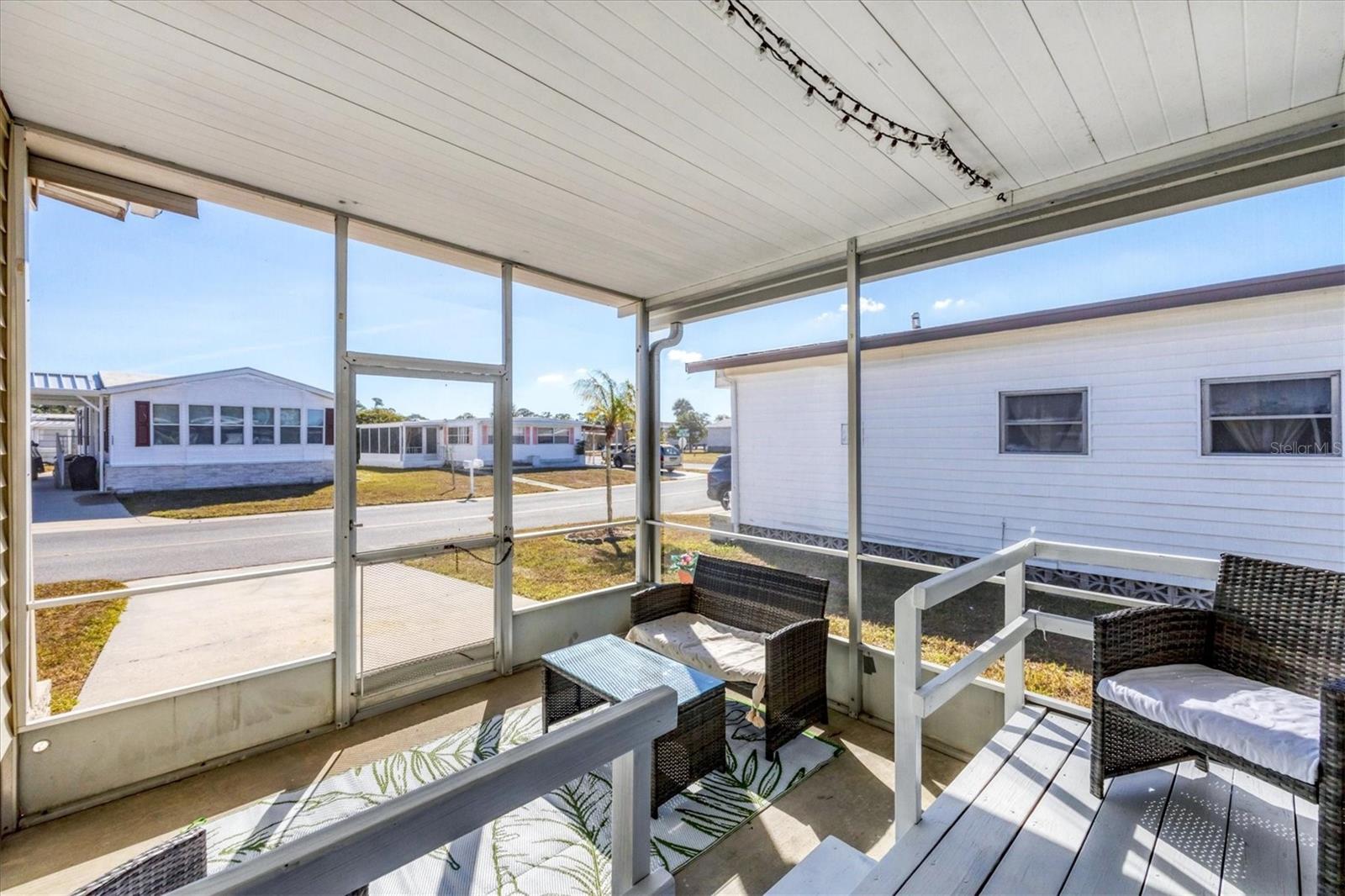 1760 - HOLIDAY PARK UNIT 1 - Residential