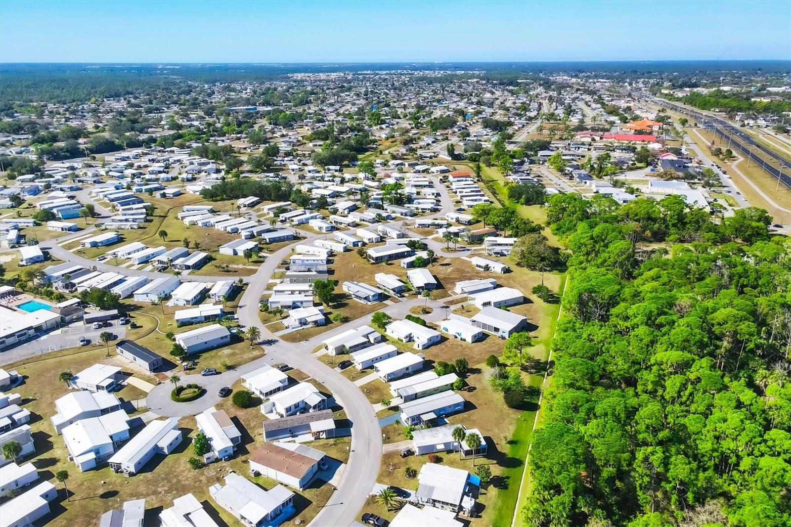 1760 - HOLIDAY PARK UNIT 1 - Residential