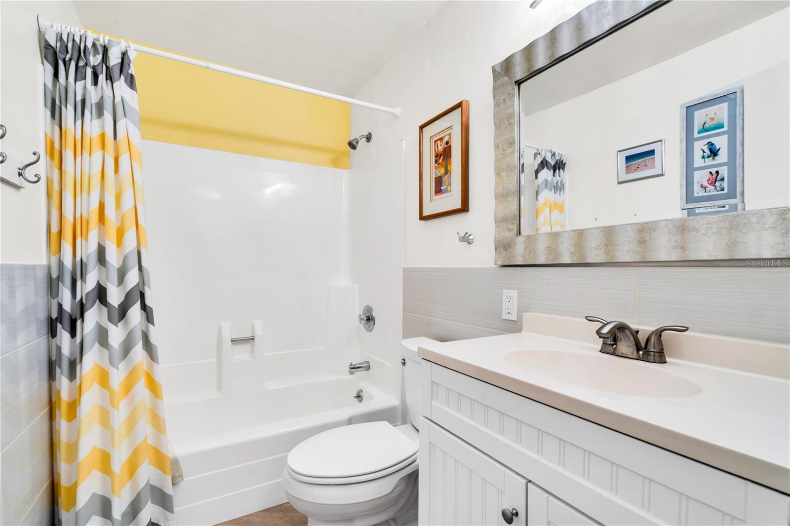 PALMA SOLA HARBOUR SEC 4 - Residential