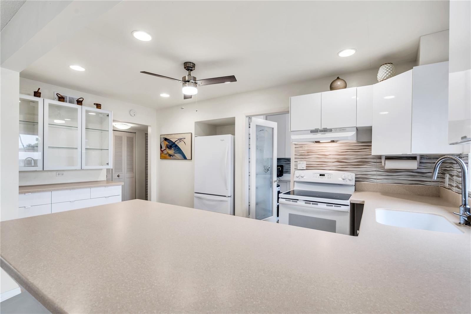 PALMA SOLA HARBOUR SEC 4 - Residential